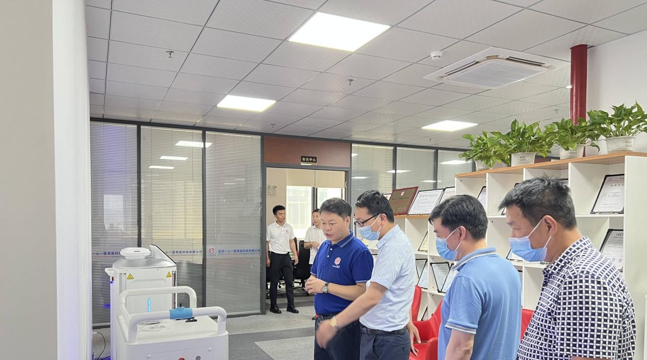 Leaders from Shishou City, Hubei Province Visited One Heart On Medical Intelligence(pic2)