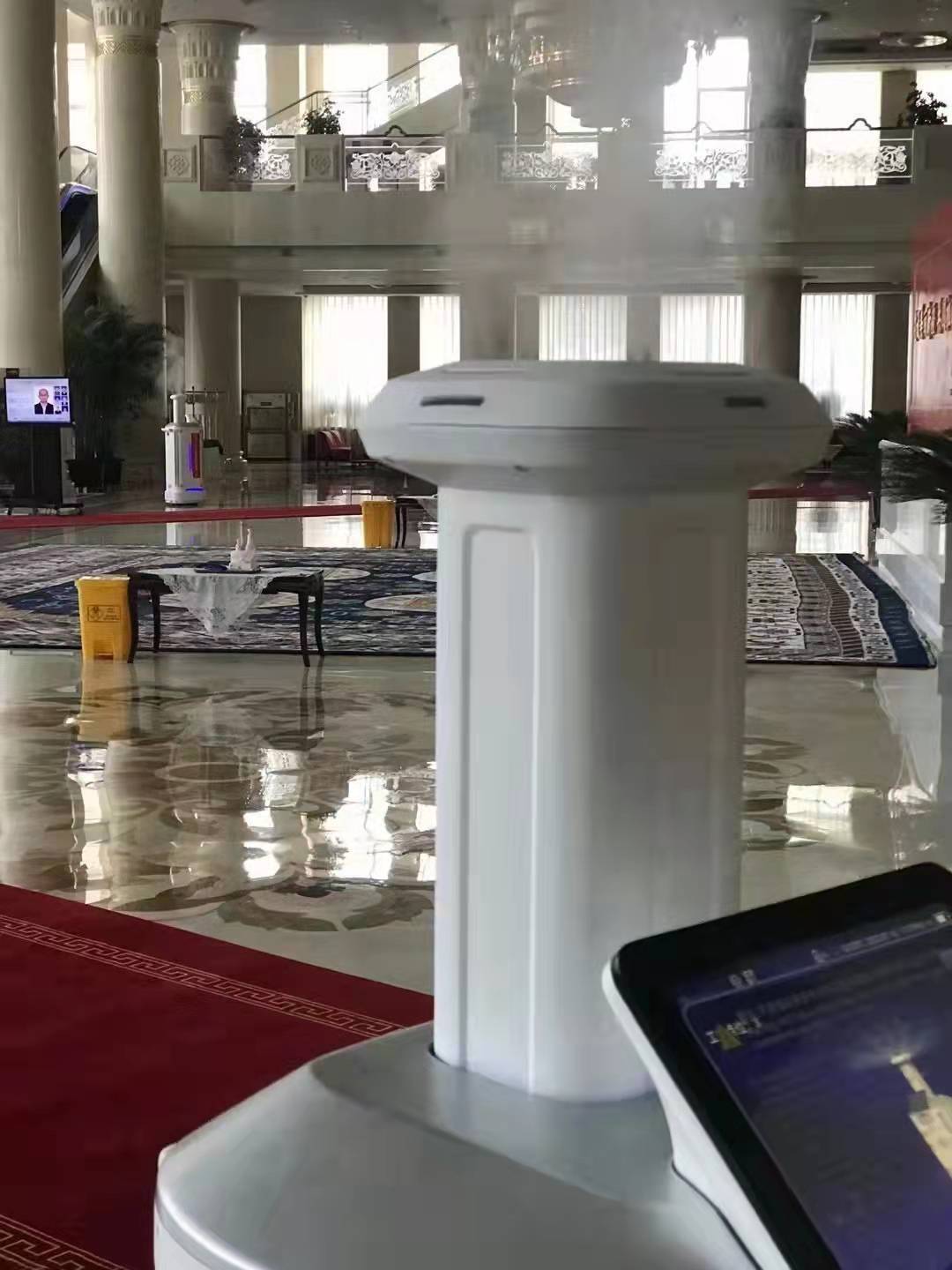 Intelligent disinfection robot helps the disinfection and sterilization work of the Great Hall of the People in Xinjiang(pic6)